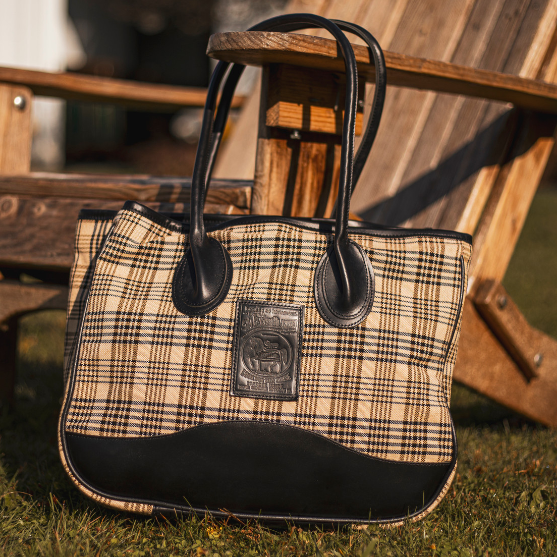 5/A Baker® Taylor Tote