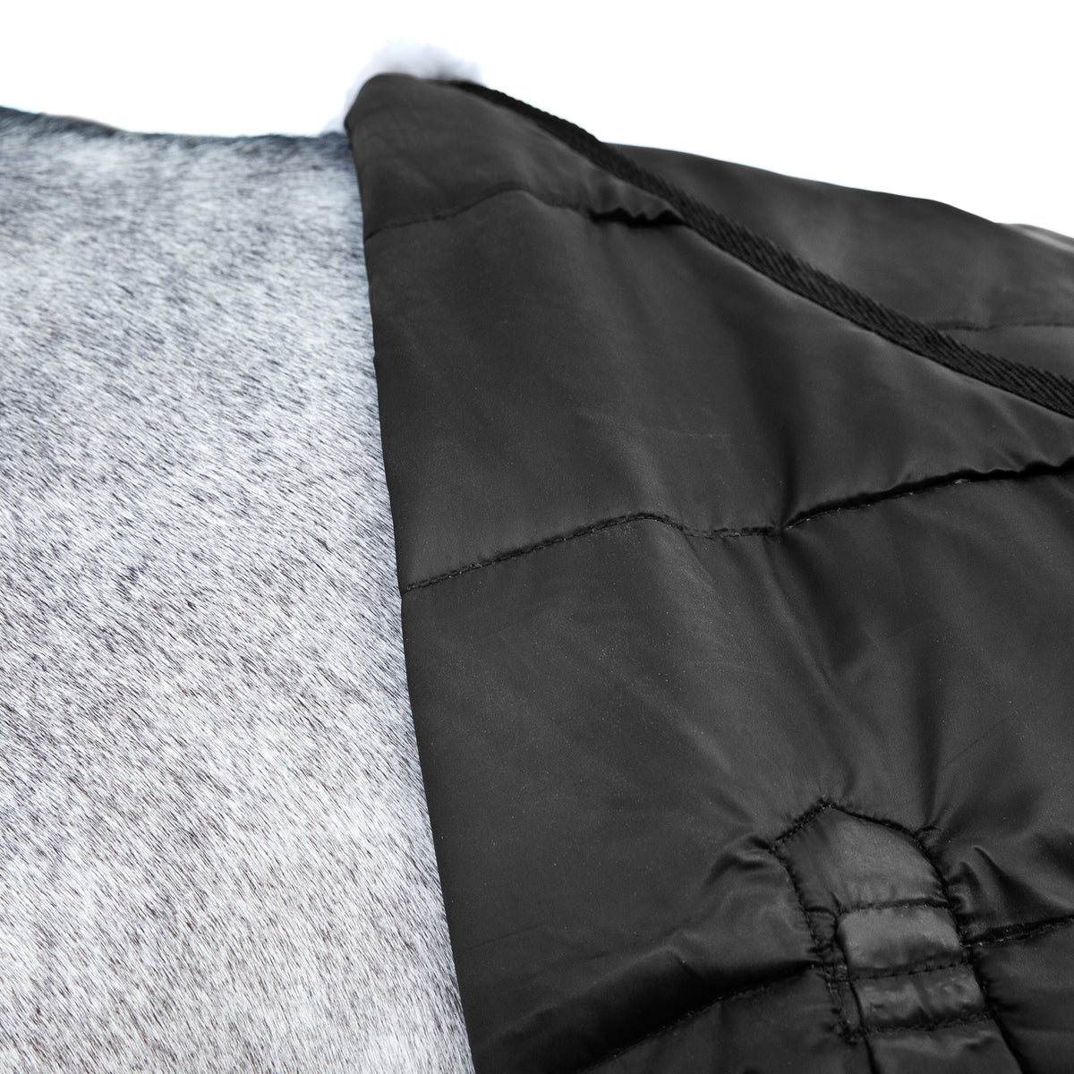 Horze Nevada Stable Blanket Neck Cover 200g