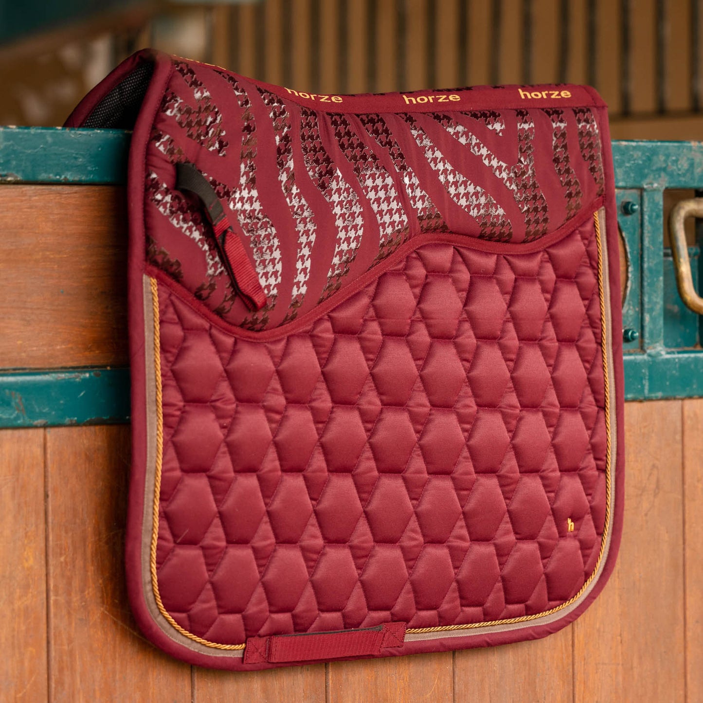 Kenya Anti Slip Dressage Saddle Pad